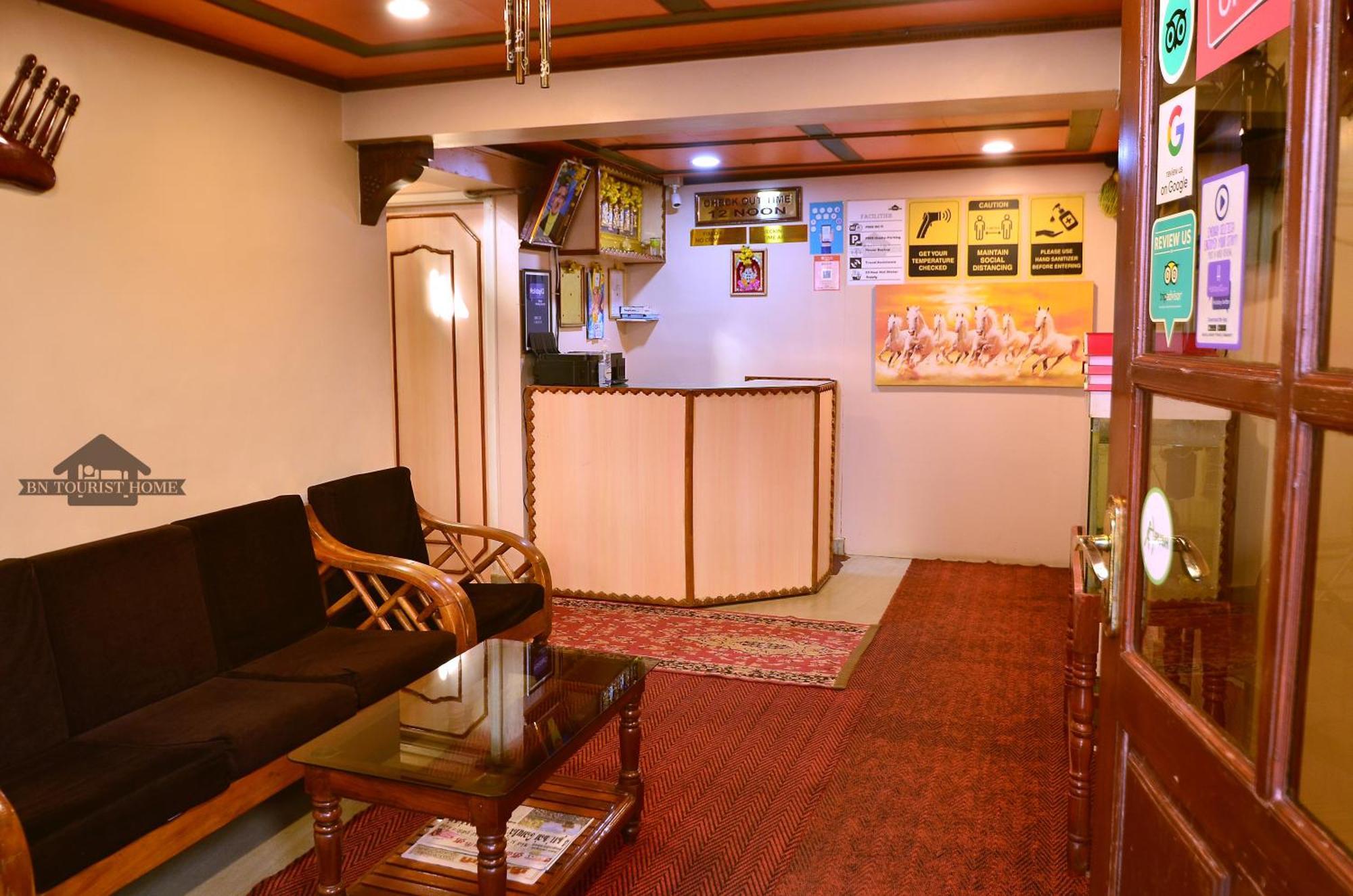 Bn Tourist Home Udagamandalam Exterior foto
